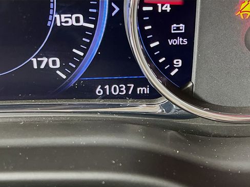 Used 2023 GMC Acadia Denali image 12