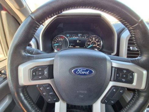 Used 2018 Ford F150 Lariat image 12