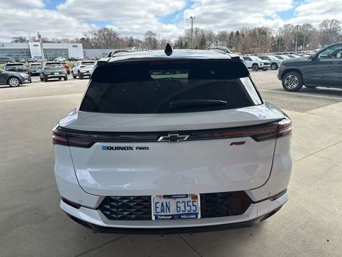New 2026 Chevrolet Equinox EV RS image 6
