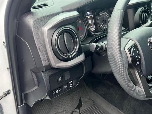 Certified 2023 Toyota Tacoma TRD Off-Road w/ Technology Package image 12