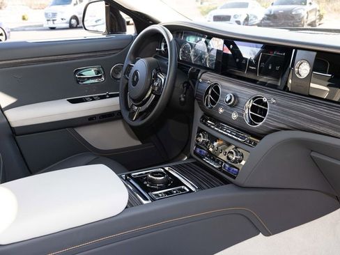 Certified 2021 Rolls-Royce Ghost Extended Wheelbase image 86