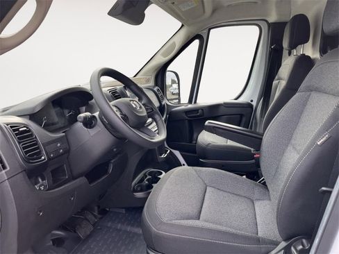New 2025 RAM ProMaster 2500 w/ Convenience Group FWD image 10