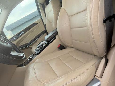 Used 2017 Mercedes-Benz GLS 550 4MATIC image 21