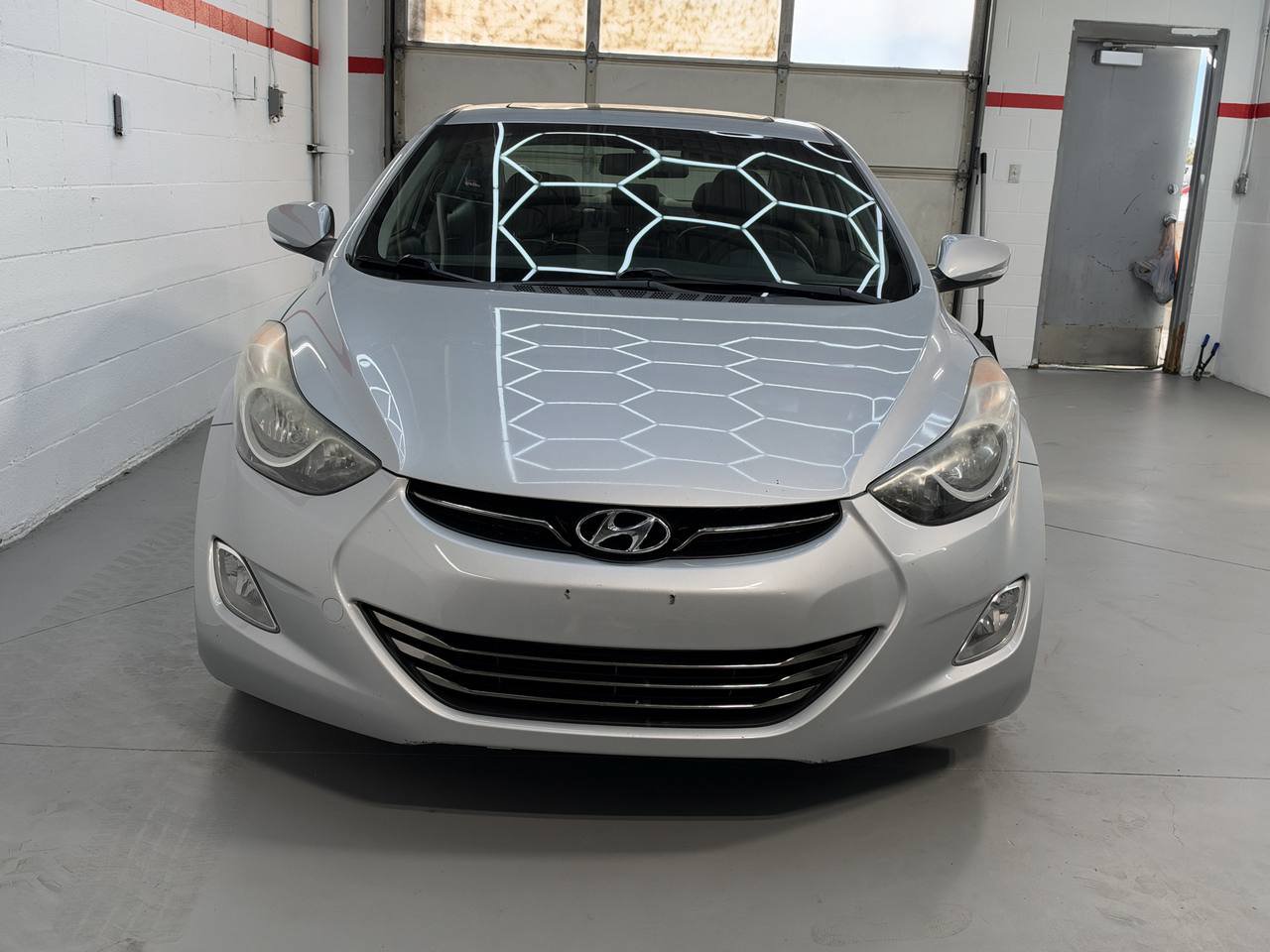 Used 2011 Hyundai Elantra Limited FWD image 10