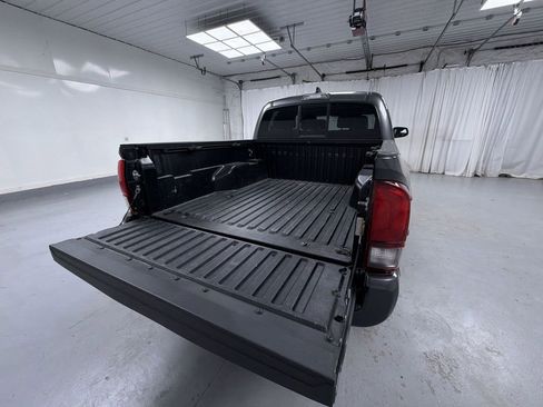 Used 2021 Toyota Tacoma SR AWD/4WD image 16