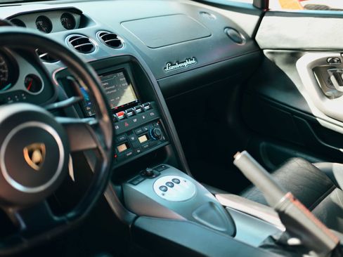 Used 2006 Lamborghini Gallardo AWD/4WD image 11
