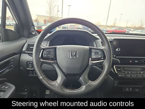 Certified 2025 Honda Ridgeline Black Edition image 15
