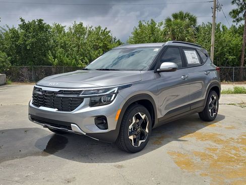 New 2026 Kia Seltos S FWD image 4