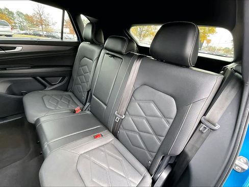 Used 2024 Volkswagen Atlas Cross Sport SE image 20