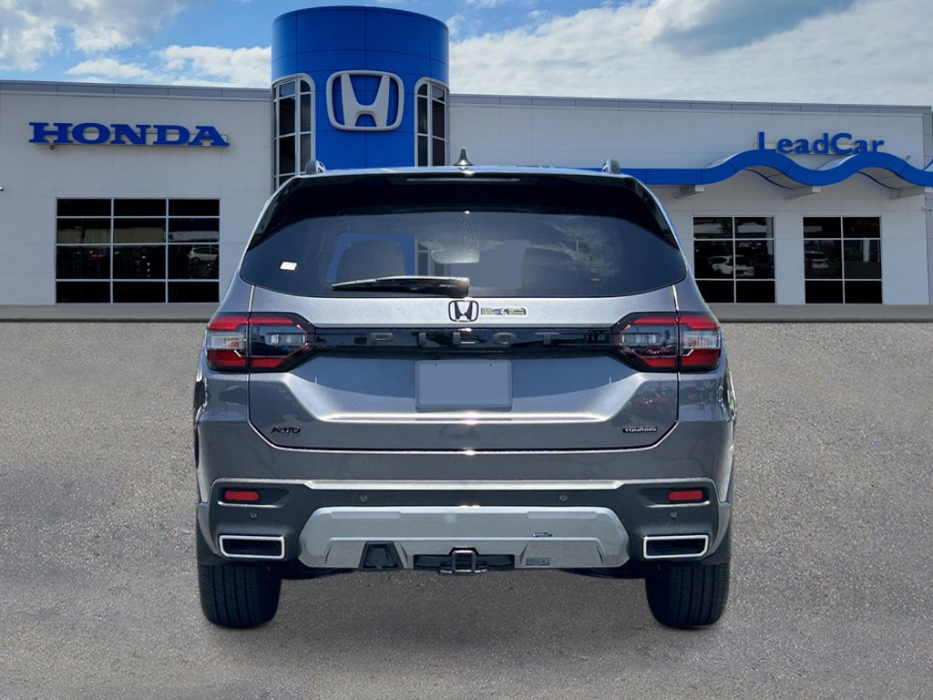 New 2026 Honda Pilot Touring image 3