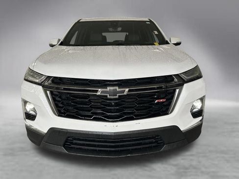 Used 2023 Chevrolet Traverse RS FWD image 13