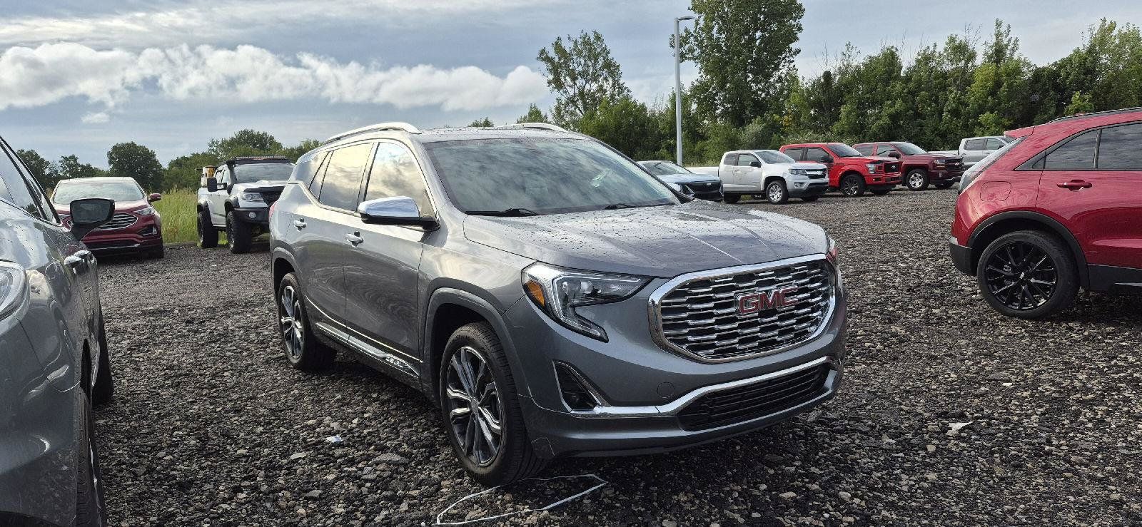 Used 2019 GMC Terrain Denali AWD/4WD image 2