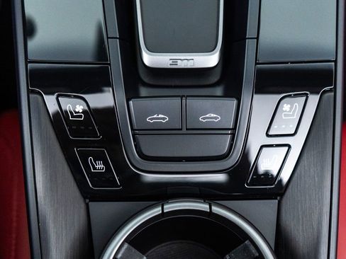 Used 2024 Porsche 911 Targa 4 GTS image 25