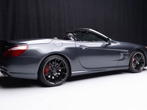Used 2015 Mercedes-Benz SL 63 AMG w/ Driver Assistance Package image 31
