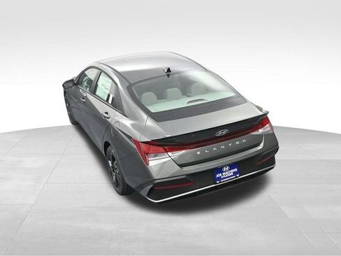 New 2026 Hyundai Elantra Sport image 25