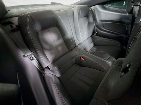 Used 2018 Ford Mustang GT RWD image 29