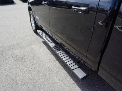Used 2021 RAM 1500 Big Horn image 9