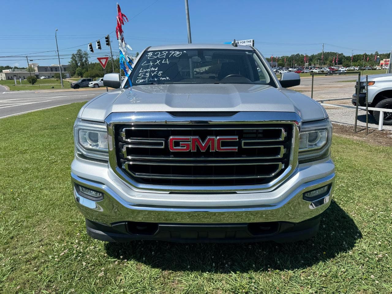 Used 2019 GMC Sierra 1500 SLE w/ SLE Value Package AWD/4WD image 6
