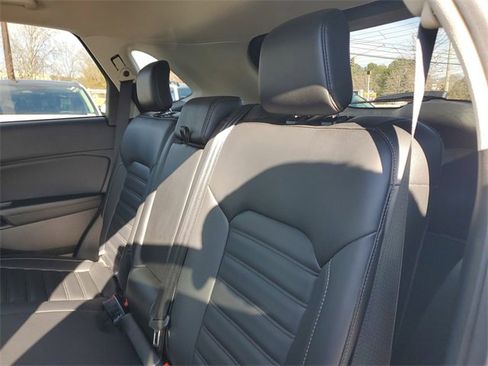 Used 2024 Ford Edge SEL image 14