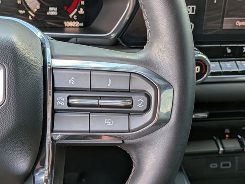 Used 2024 GMC Canyon Elevation w/ Elevation Premium Package RWD image 24