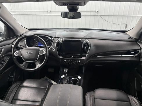 Used 2021 Chevrolet Traverse RS FWD image 36
