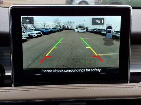 Used 2022 Lincoln Corsair AWD w/ Equipment Group 101A image 19