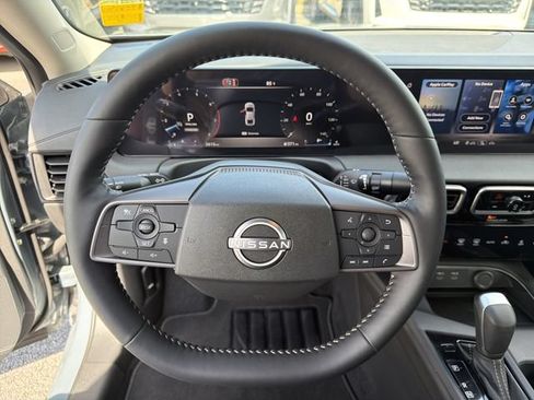 Used 2026 Nissan Sentra SV w/ SV Convenience Package FWD image 25