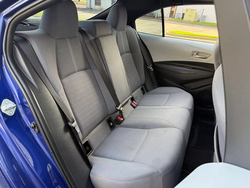 Used 2020 Toyota Corolla SE w/ SE Premium Package FWD image 22