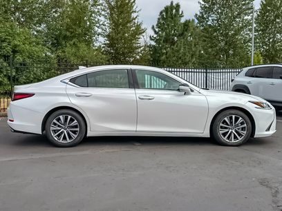 Used 2020 Lexus ES 350 w/ Accessory Package 2