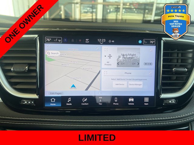 Used 2025 Chrysler Pacifica Limited FWD image 25