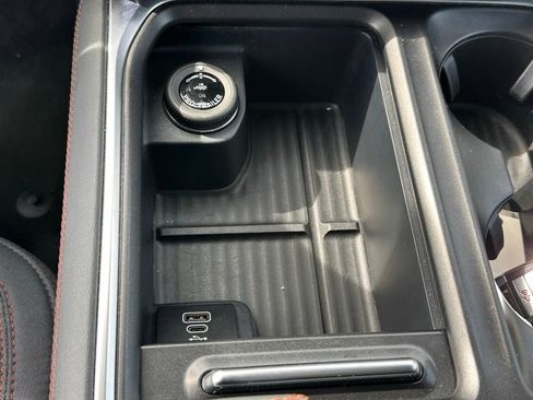 Used 2025 Ford Expedition Active RWD image 30