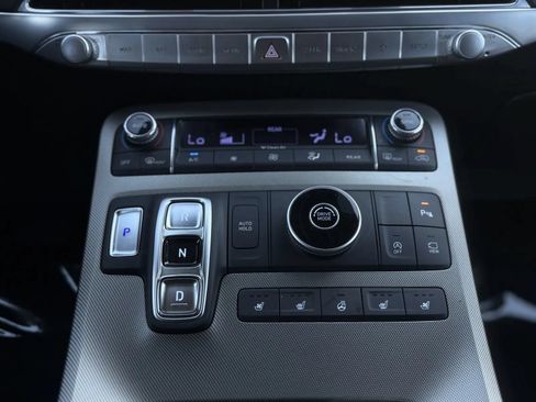 Used 2022 Hyundai Palisade Limited w/ Winter Package FWD image 34