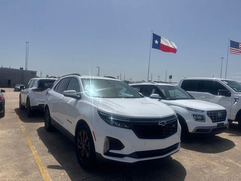 Used 2024 Chevrolet Equinox RS FWD image 4