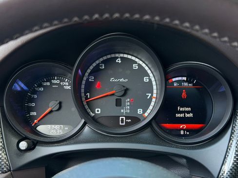 Used 2020 Porsche Macan Turbo AWD/4WD image 19