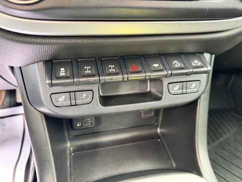 Used 2019 Chevrolet Colorado ZR2 w/ Colorado ZR2 Bison Edition image 34