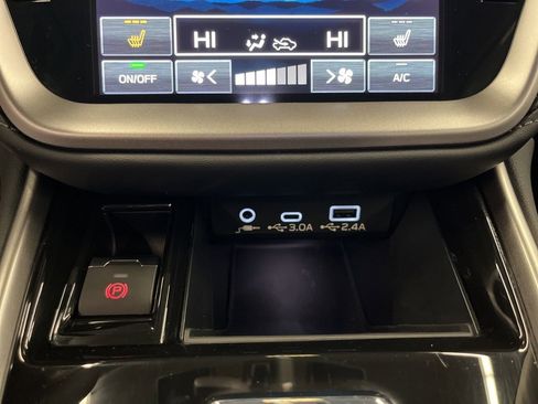 Certified 2025 Subaru Legacy Premium w/ Popular Package #1A image 23