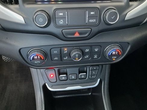 Used 2019 GMC Terrain SLT image 15