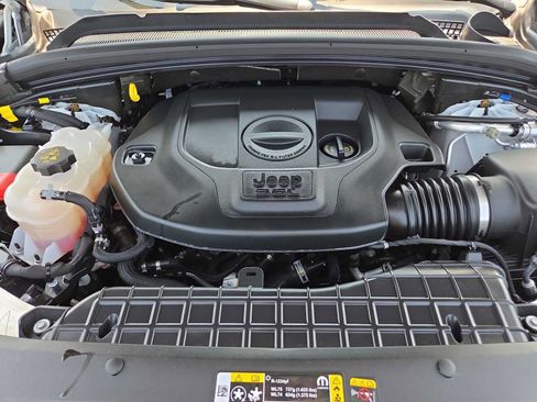 Used 2023 Jeep Grand Cherokee L Overland w/ Rear Seat Video Group I AWD/4WD image 17