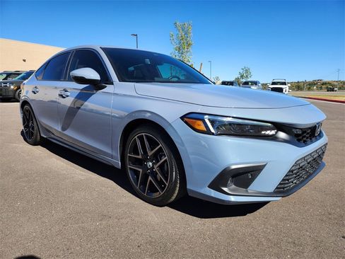 Used 2023 Honda Civic Sport Touring image 2