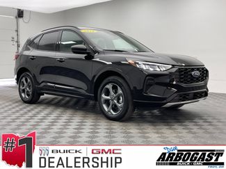 Used 2024 Ford Escape ST-Line w/ Tech Pack #1 AWD/4WD video 1