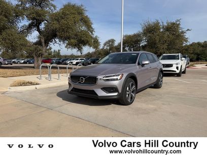 New 2026 Volvo V60 B5 Cross Country Plus w/ Protection Package Premier
