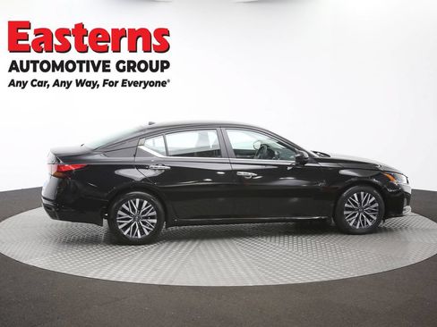 Used 2023 Nissan Altima 2.5 SV FWD image 43
