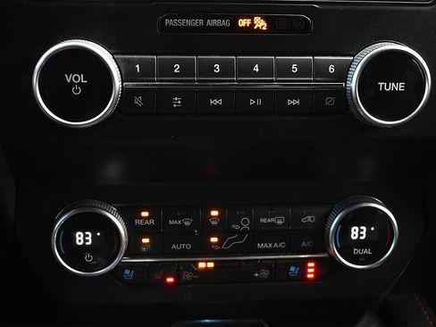 Used 2021 Ford Expedition Limited image 26