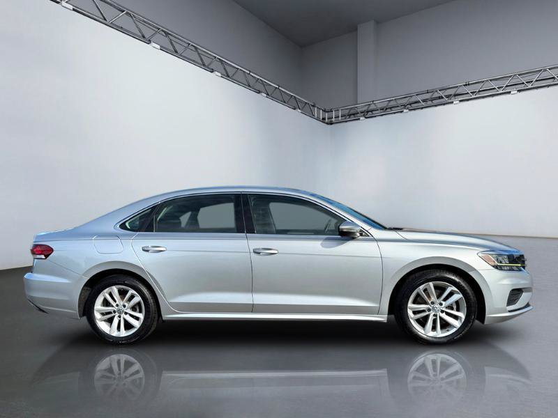 Used 2020 Volkswagen Passat 2.0T SE FWD image 3