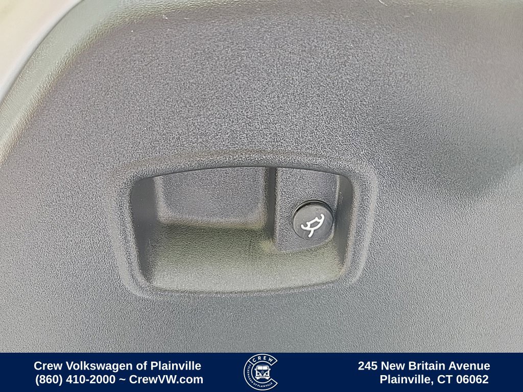 Used 2008 Volkswagen Beetle S FWD image 35