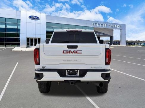 Used 2023 GMC Sierra 3500 Denali w/ Denali Ultimate Package AWD/4WD image 3