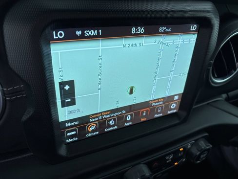 Used 2022 Jeep Wrangler Unlimited Sahara AWD/4WD image 34