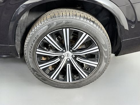 Used 2024 Volvo XC90 B5 Plus image 37