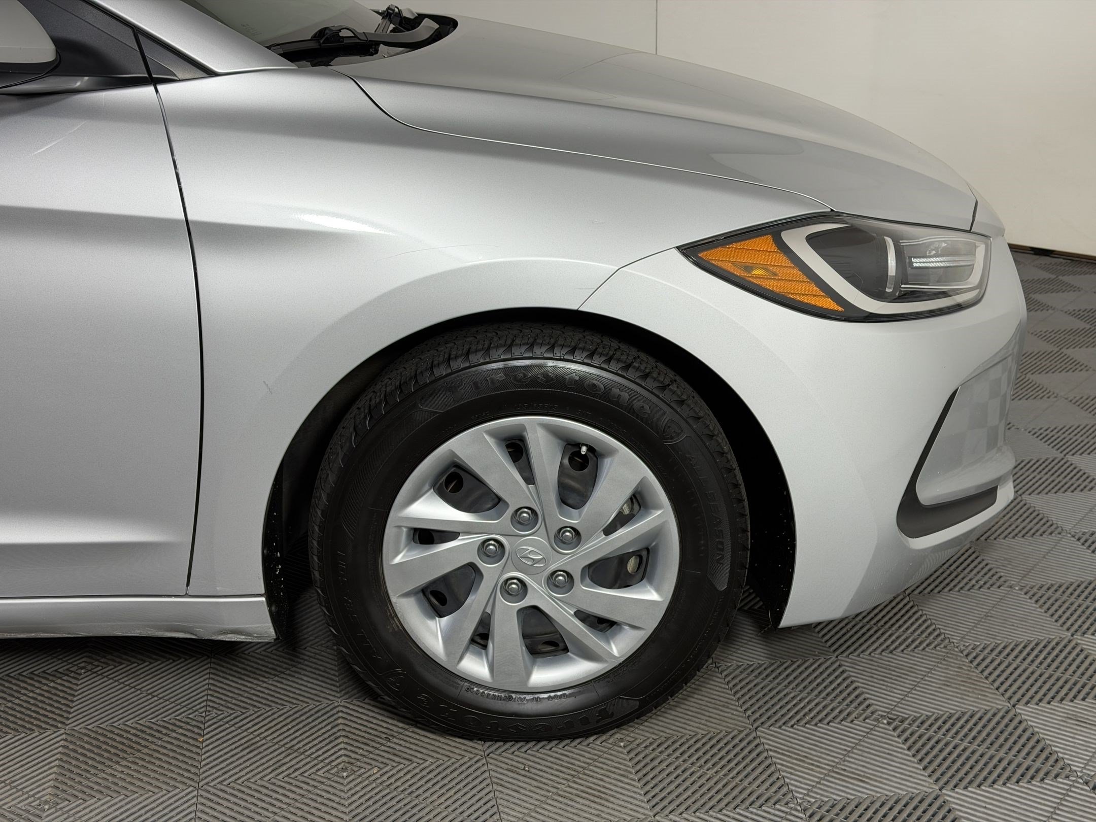 Used 2017 Hyundai Elantra SE FWD image 12