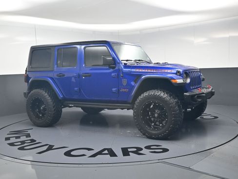 Used 2018 Jeep Wrangler Unlimited Rubicon w/ Dual Top Group AWD/4WD image 2